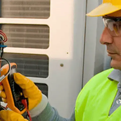 Profissional da área de Refrigeração e Climatização