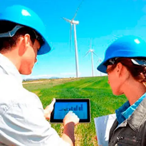 Profissional da área de Sistemas de Energias Renováveis
